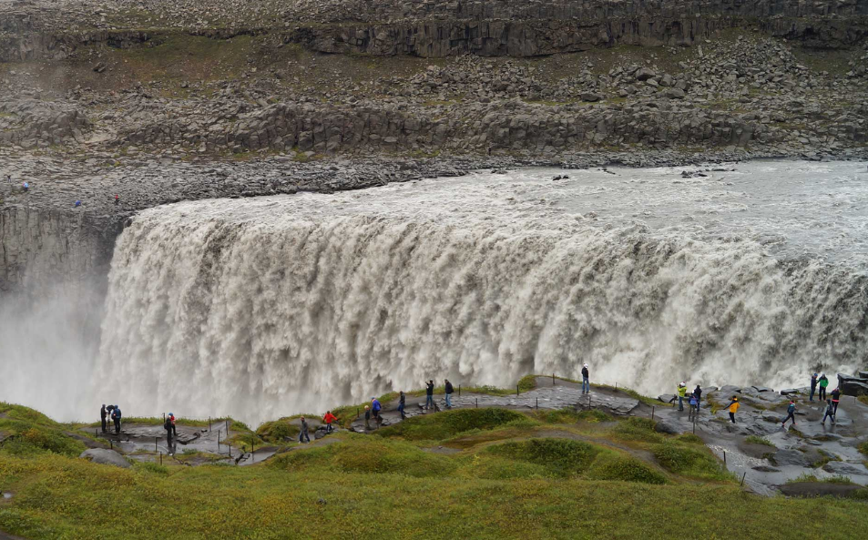 Exploring Selfoss Waterfall A Hidden Gem in Iceland’s North